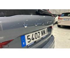 Volvo XC 60 2.0 B4 D ULTIMATE DARK AUTO 4WD 5P de 2023 con 31.800 Km por 56.900 EUR. en Madrid