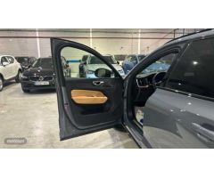 Volvo XC 60 2.0 B4 D ULTIMATE DARK AUTO 4WD 5P de 2023 con 31.800 Km por 56.900 EUR. en Madrid