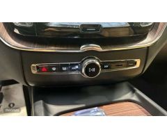 Volvo XC 60 2.0 B4 D ULTIMATE DARK AUTO 4WD 5P de 2023 con 31.800 Km por 56.900 EUR. en Madrid