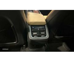 Volvo XC 60 2.0 B4 D ULTIMATE DARK AUTO 4WD 5P de 2023 con 31.800 Km por 56.900 EUR. en Madrid
