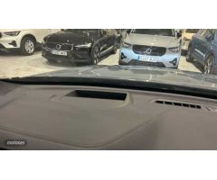 Volvo XC 60 2.0 B4 D ULTIMATE DARK AUTO 4WD 5P de 2023 con 31.800 Km por 56.900 EUR. en Madrid