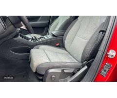Volvo XC40 2.0 B3 CORE AUTO 163 5P de 2024 con 15.476 Km por 33.500 EUR. en Ciudad Real