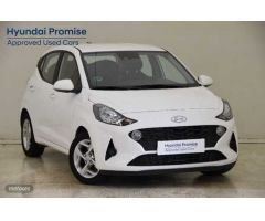 Hyundai i10 1.0 MPI Klass de 2023 con 18.732 Km por 14.220 EUR. en Sevilla