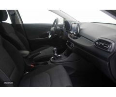 Hyundai i30 1.0 TGDI Klass LR 48V 120 de 2024 con 10.429 Km por 20.450 EUR. en Madrid