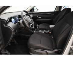 Hyundai Tucson 1.6 TGDI Maxx 4x2 de 2024 con 8.269 Km por 26.500 EUR. en Alicante