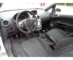 Opel Corsa 1.3 Van Ecoflex Diesel de 2014 con 266.000 Km por 3.650 EUR. en Alicante