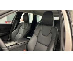 Volvo XC 60 2.0 B4 D PLUS DARK AUTO 197 CV de 2024 con 29.178 Km por 44.500 EUR. en A Coruna