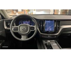 Volvo XC 60 2.0 B4 D PLUS DARK AUTO 197 CV de 2024 con 29.178 Km por 44.500 EUR. en A Coruna