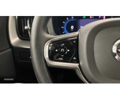 Volvo XC 60 2.0 B4 D PLUS DARK AUTO 197 CV de 2024 con 29.178 Km por 44.500 EUR. en A Coruna