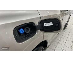 Volvo XC 60 2.0 B4 D PLUS DARK AUTO 197 CV de 2024 con 29.178 Km por 44.500 EUR. en A Coruna