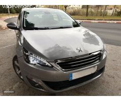 Peugeot 308 1.2 ALLURE LEDS-NAVI-PARK CAM-CAR PLAY de 2016 con 167.000 Km por 5.700 EUR. en Granada