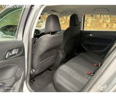 Peugeot 308 1.2 ALLURE LEDS-NAVI-PARK CAM-CAR PLAY de 2016 con 167.000 Km por 5.700 EUR. en Granada
