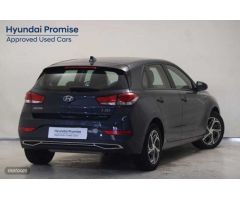 Hyundai i30 1.0 TGDI Klass LR 48V 120 de 2024 con 12.815 Km por 20.500 EUR. en Granada