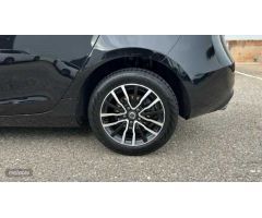 Volvo V 40 2.0 D2 MOMENTUM 120 5P de 2019 con 113.387 Km por 16.900 EUR. en Cordoba