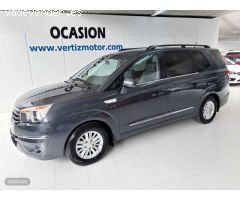 Ssangyong Rodius 2.0e-Xdi Premium de 2016 con 125.000 Km por 16.500 EUR. en Guipuzcoa