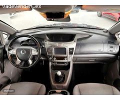 Ssangyong Rodius 2.0e-Xdi Premium de 2016 con 125.000 Km por 16.500 EUR. en Guipuzcoa