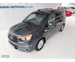 Ssangyong Rodius 2.0e-Xdi Premium de 2016 con 125.000 Km por 16.500 EUR. en Guipuzcoa