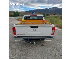 Nissan NP300 Navara Pick Up Doble Cabina 4x4 de 2018 con 37.000 Km por 24.990 EUR. en Girona