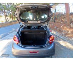 Peugeot 208 1.0 I E LIKE-KLIMA A/C de 2015 con 80.000 Km por 5.900 EUR. en Granada