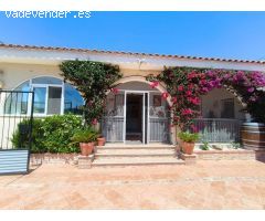 Amplia Casa de Campo / Bungalow en Perín