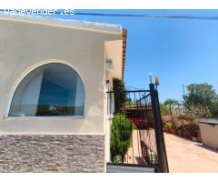 Amplia Casa de Campo / Bungalow en Perín