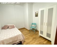 COQUETO PISO DE 2 DORMITORIOS Y 2 BAÑOS A METROS DEL PASEO LAS CANTERAS