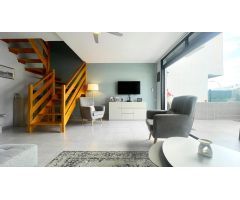 HERMOSO DUPLEX REFORMADO EN PUERTO RICO LISTO PARA DISFRUTAR!!!