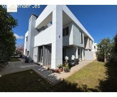 MAGNIFICO CHALET EN LA ZONA DE VILLANUEVA GOLF