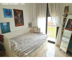 Piso de 3 habitaciones con buhardilla, terraza y plaza de aparcamiento en Llorenç del Penedès