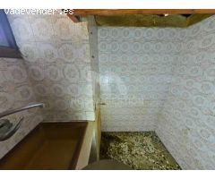 Amplio piso en el centro de Tales para reformar a tu gusto – 142?m² Con Terraza y 4 habitaciones