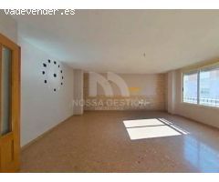 Vivienda de 2 Plantas en Onda con 3 Habitaciones y Trastero