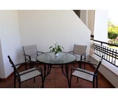 ¡Apartamento moderno con terraza, piscina y garaje a pasos del mar! ??????