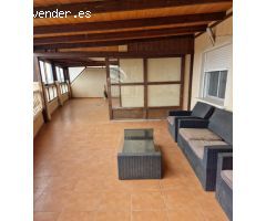 PISO CON TERRAZA DE 3 AMBIENTES Y CON GARAJE DOBLE EN ZONA ESTADIO