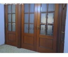 SE VENDE BONITO PISO EN EXCELENTE ZONA