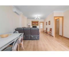 GRAN ATICO-PISO EN ORGIVA CENTRO DE 160 METROS, AMUEBLADO Y CON TERRAZA DE 55 M.