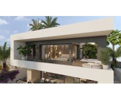 VILLA DE LUJO DE OBRA NUEVA EN PRIMERA LINEA EN CAMPO DE GOLF DE ALGORFA