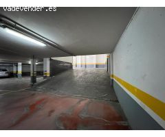 PLAZA DE GARAJE PARA COCHE AMPLIO