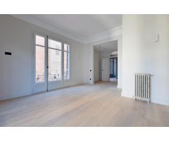Señorial Piso Reformado en Edificio Clásico de Muntaner