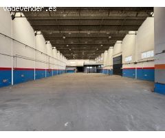 Nave insdutrial comercial en la entrada del Barbera del Valles