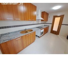 ¡Vivienda en alquiler en Carcaixent con 2 plazas de aparcamiento!