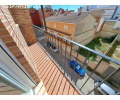 ¡Vivienda en alquiler en Carcaixent con 2 plazas de aparcamiento!