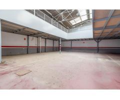 Excelente local comercial en venta en la Alquenencia