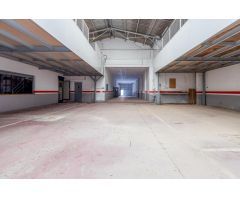 Excelente local comercial en venta en la Alquenencia