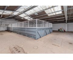 Excelente local comercial en venta en la Alquenencia
