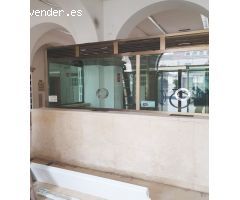 AMPLIO LOCAL CON EXCELENTE UBICACIÓN