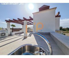Villa Independiente en Venta en Vera Playa, Almería