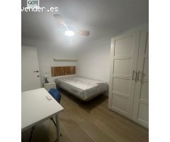 Impresionante piso reformado a estrenar en el centro de Granada – Ideal para estudiantes