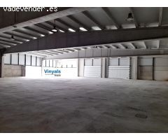 Nave diáfana para uso comercial!