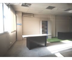 Nave con oficinas y altura