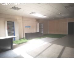 Nave con oficinas y altura